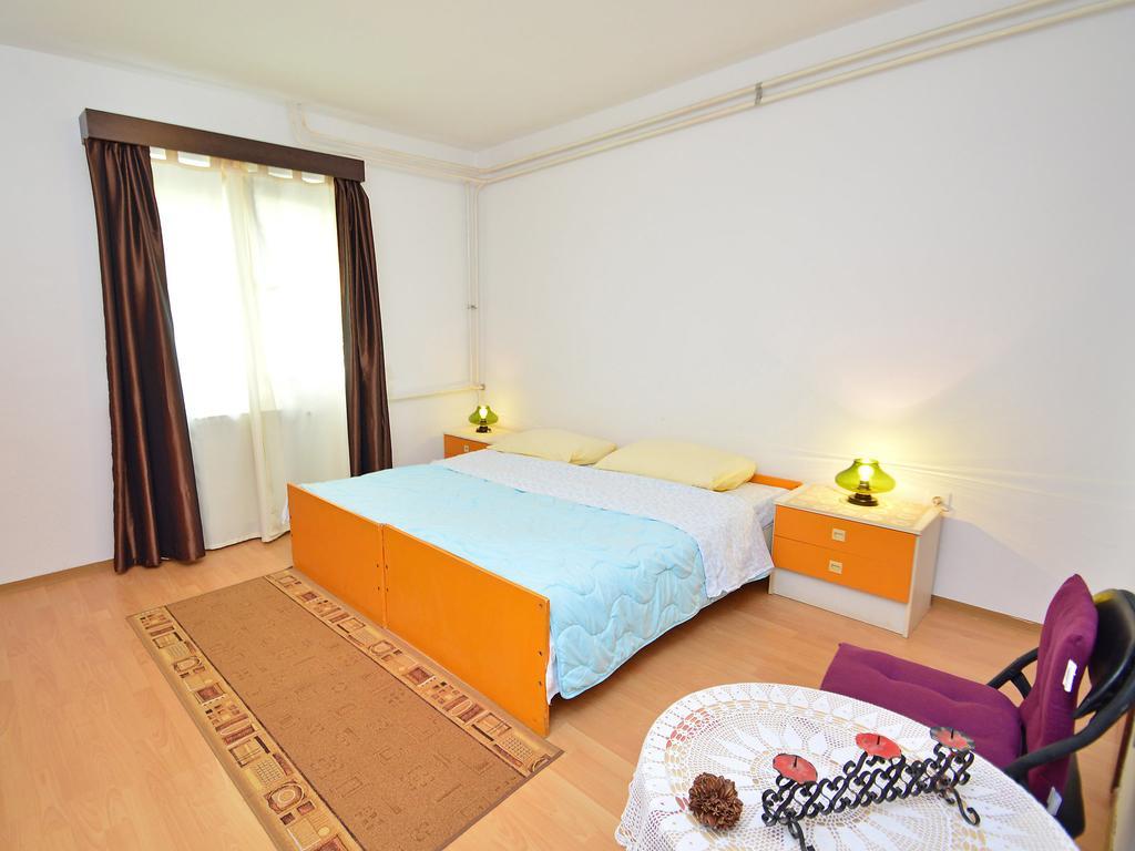 Rm Apartment Pusta Ровінь Екстер'єр фото